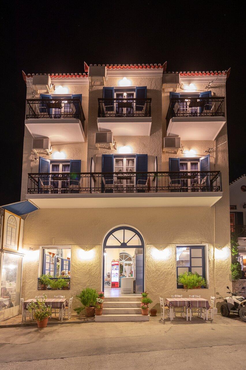Stelios Hotel Spetses Town Bagian luar foto